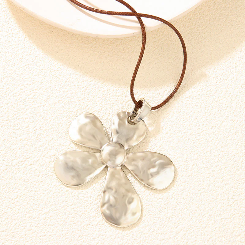Golden & Silver Bloom Pendant Necklace - greatdealsin