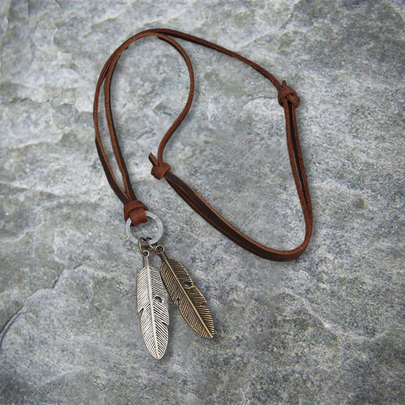 Vintage Alloy Feather Leather Necklace - greatdealsin