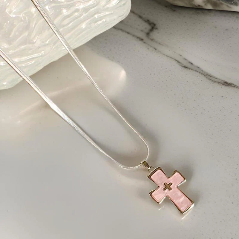 Shell Cross Pendant Necklace - greatdealsin