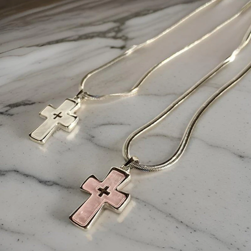 Shell Cross Pendant Necklace - greatdealsin
