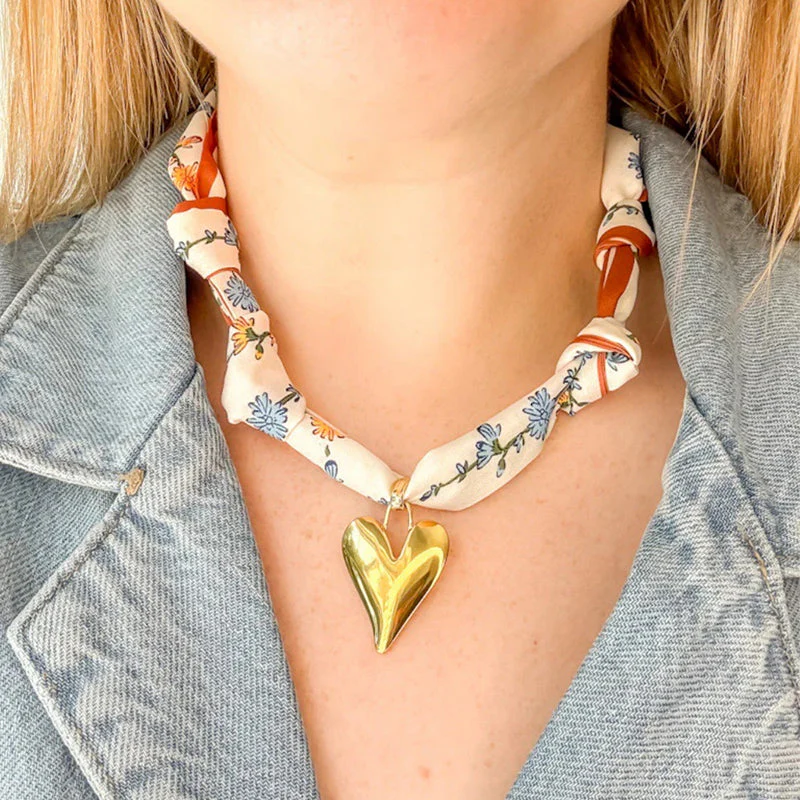 Floral Scarf Heart Necklace - greatdealsin