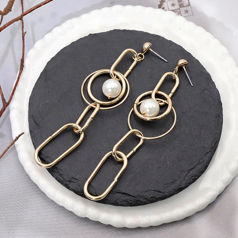 Metal Hoop Vintage Earrings - greatdealsin