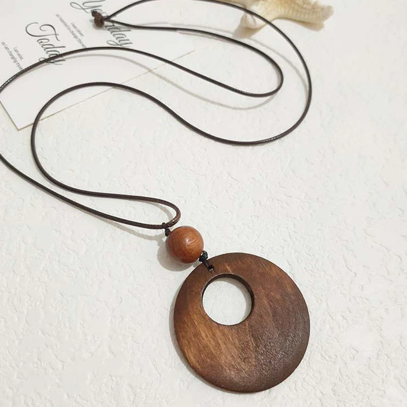 Rustic Wood Circle Pendant Necklace - greatdealsin